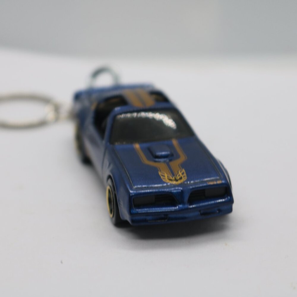Hot Wheels Muscle Mania Hot Bird Pontiac CUSTOM keychain W/card